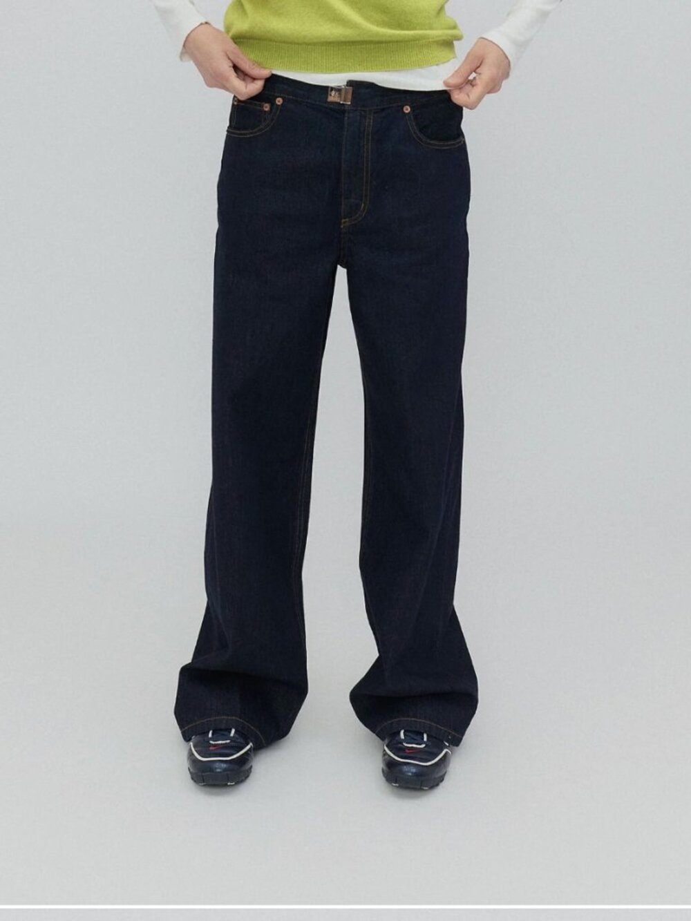 NWT: Still Here New York the Buckle Jean (Indigo size 25)
